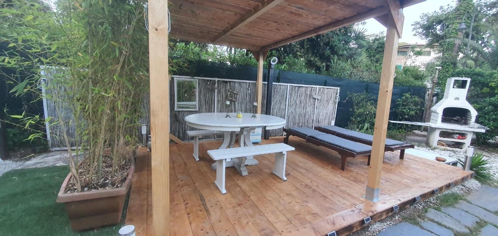 Domusauroom, Relax Nel Cuore Della Versilia - Pet Friendly Виареджо Екстериор снимка