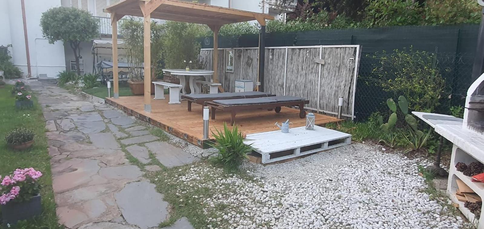 Domusauroom, Relax Nel Cuore Della Versilia - Pet Friendly Виареджо Екстериор снимка