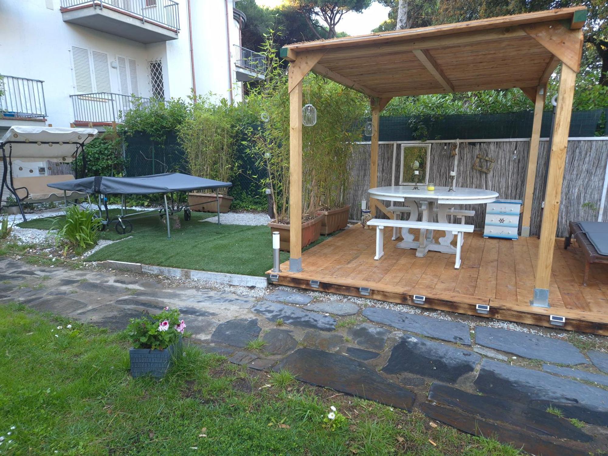 Domusauroom, Relax Nel Cuore Della Versilia - Pet Friendly Виареджо Екстериор снимка