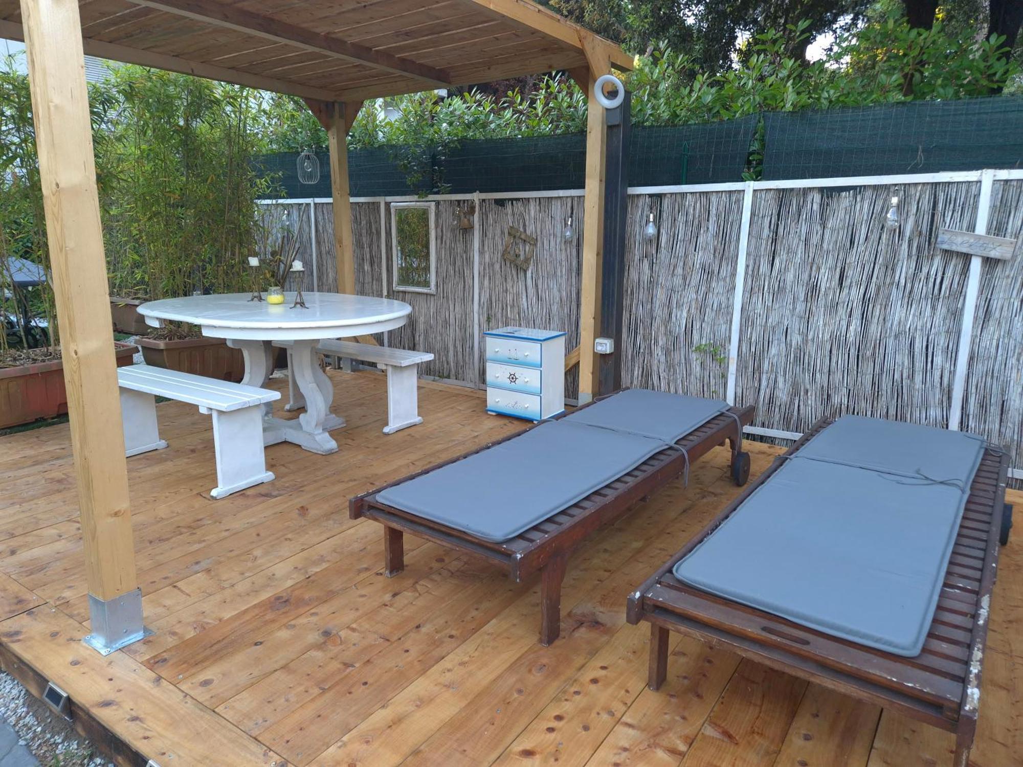 Domusauroom, Relax Nel Cuore Della Versilia - Pet Friendly Виареджо Екстериор снимка